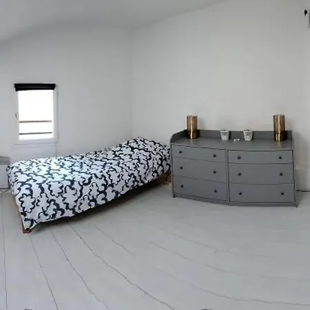 Apartment In The Heart Of Le Marais