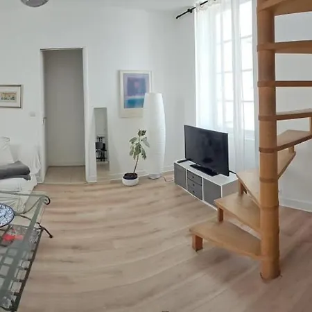 In The Heart Of Le Marais Apartment Paris