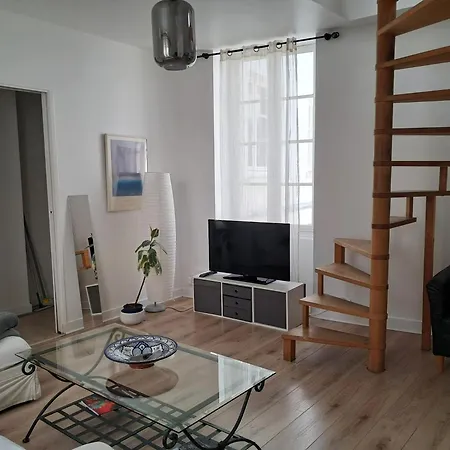 In The Heart Of Le Marais Apartmán